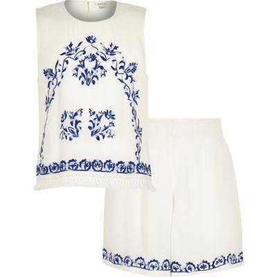 Girls white embroidered outfit